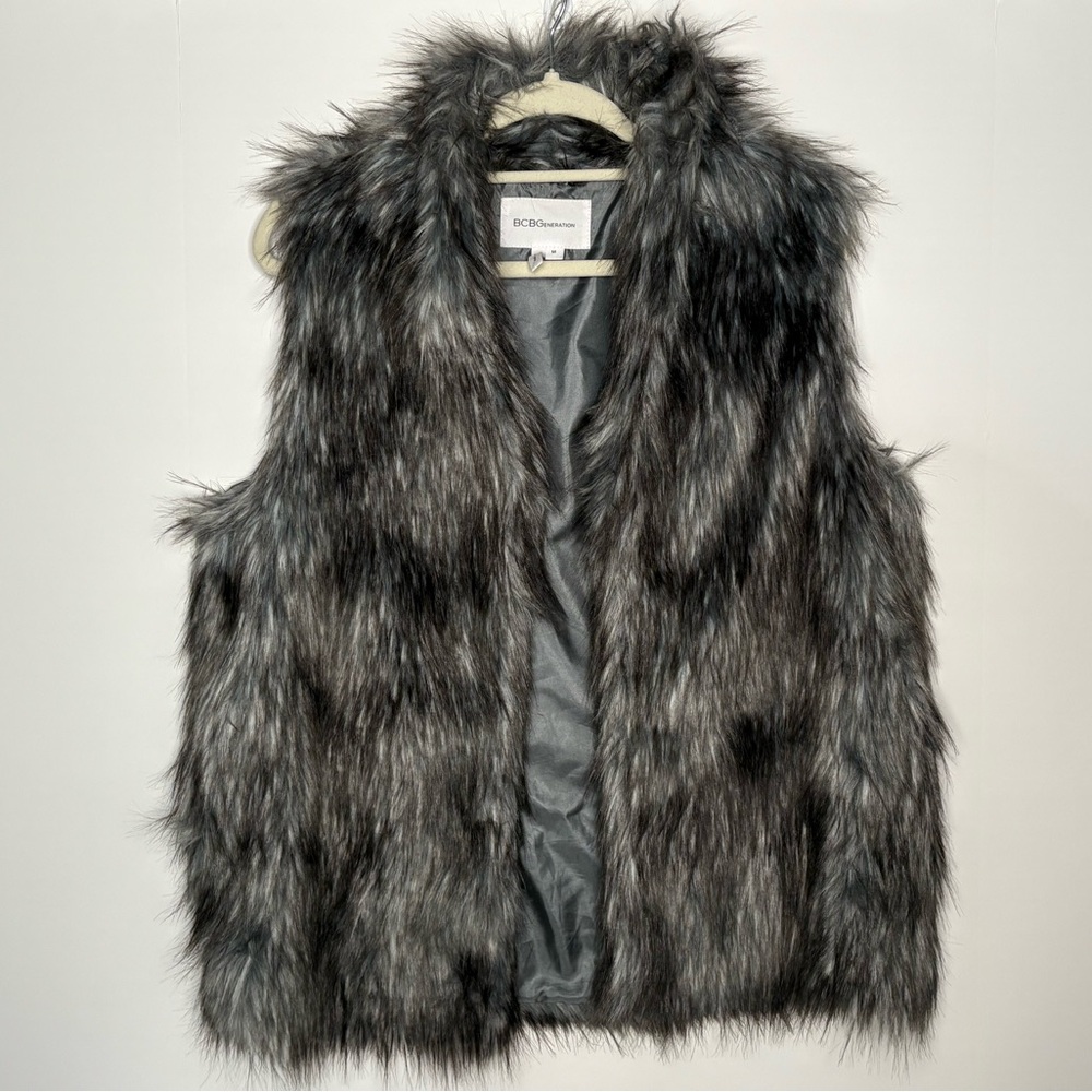 BCBG Generation Women's Faux Fur Vest Gray Grey Black Size Medium‎ M Lined